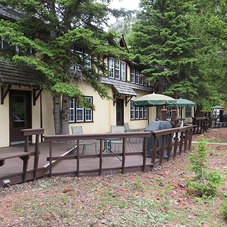 Crandell Mountain Lodge Waterton Park Buitenkant foto